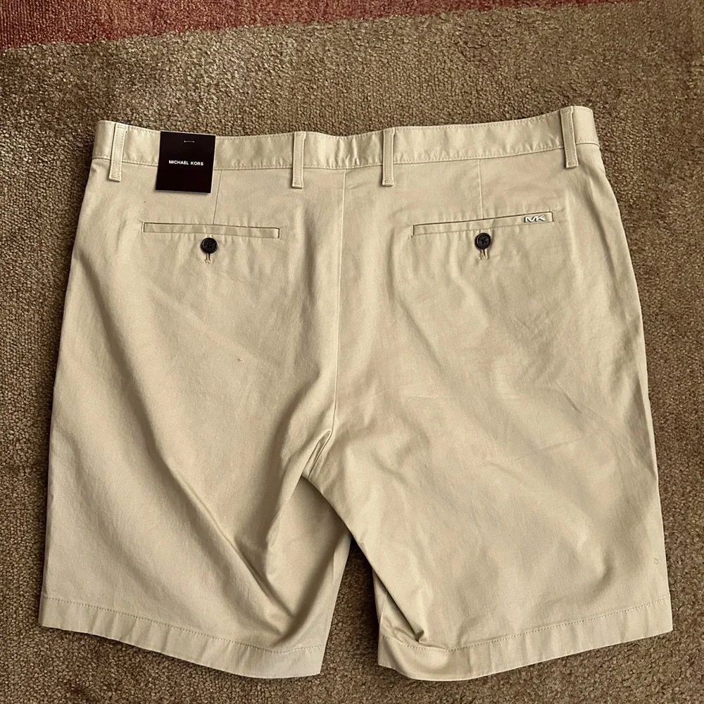 Michael Kors Khaki Chino Flat Front 4 pockets Shorts